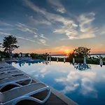 Apartment Kalianny Cozy In Santa Marina With Pool & Terrace Sozopol